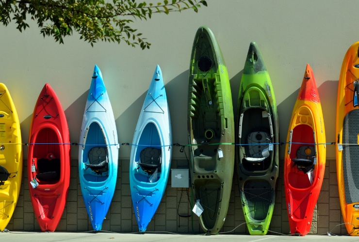 how to store a kayak vertically featured canva
